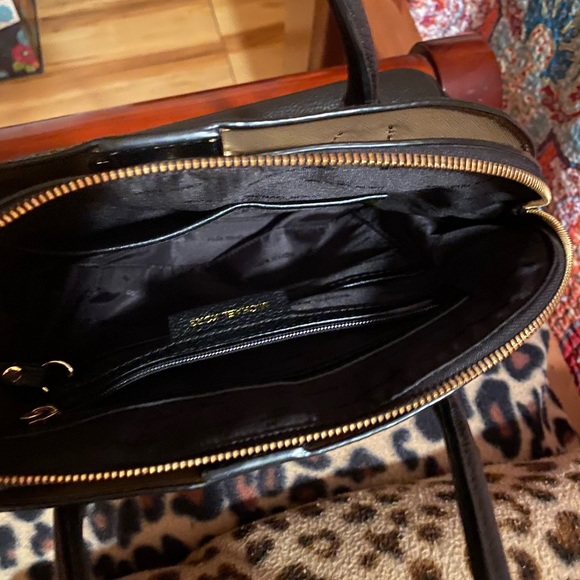 Michael kors purse - Picture 2 of 2